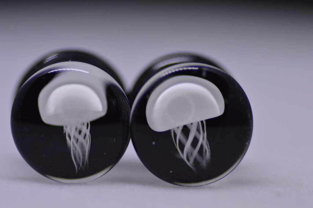 Glasswear Studios Double Flared Jelly Fish Plugs 14 mm Pirate